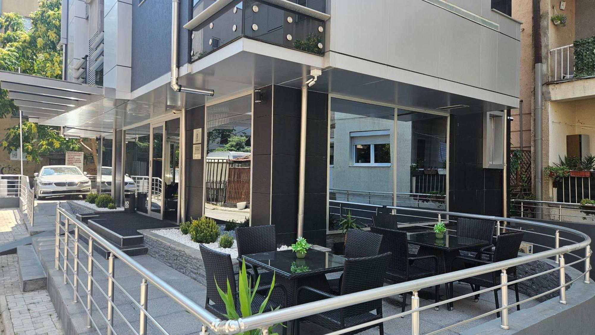 Sienna Apartments Skopje Exteriör bild